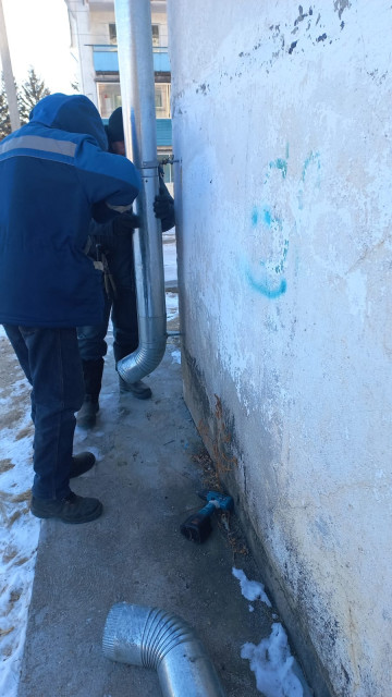 Ремонт водосточной трубы!